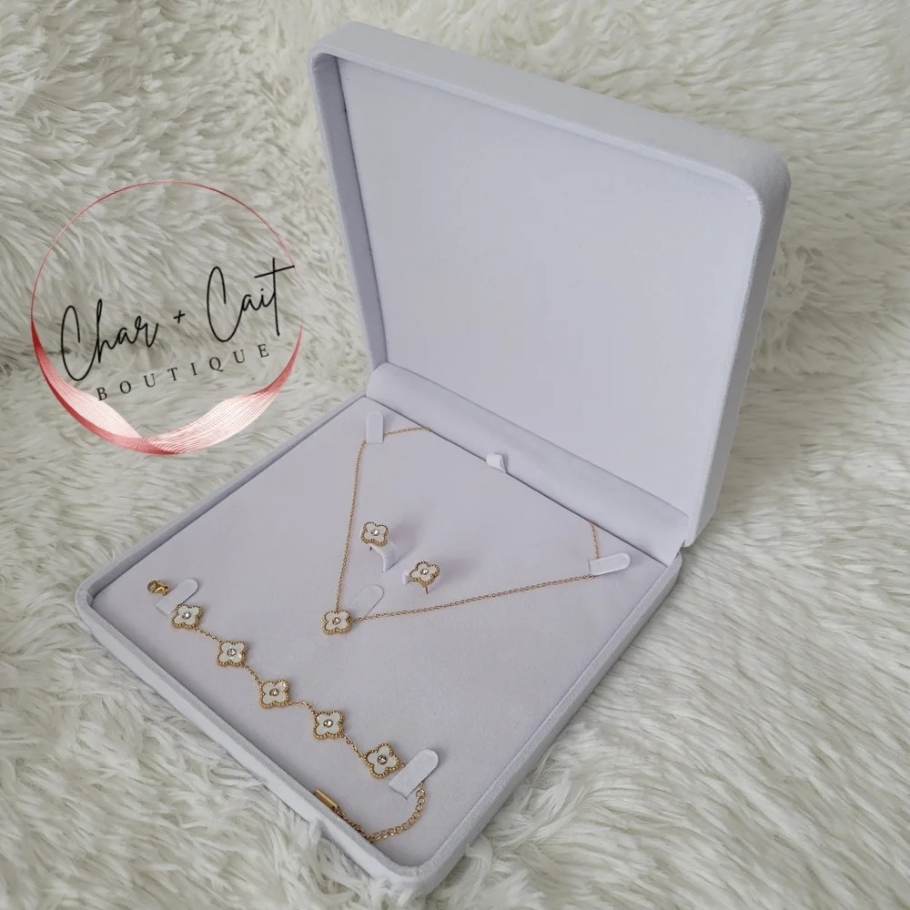 Clearance 18K Gold-Plated Clover Jewelry Set with Crystal Accents - White